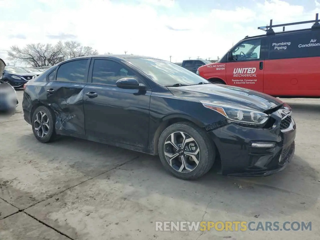 4 fotografías del automóvil dañado 3KPF24AD6LE241439 KIA FORTE 2020