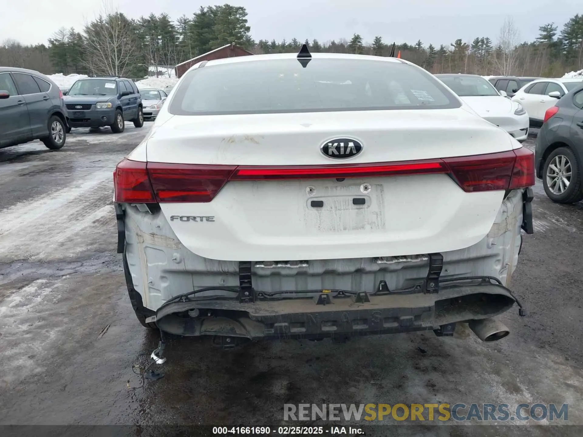17 fotografías del automóvil dañado 3KPF24AD6LE246625 KIA FORTE 2020