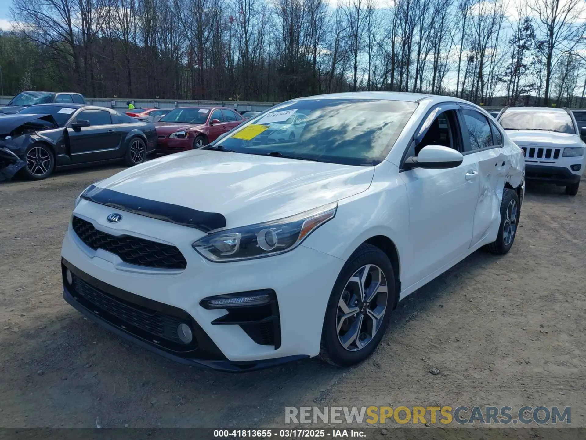 2 fotografías del automóvil dañado 3KPF24AD6LE252277 KIA FORTE 2020