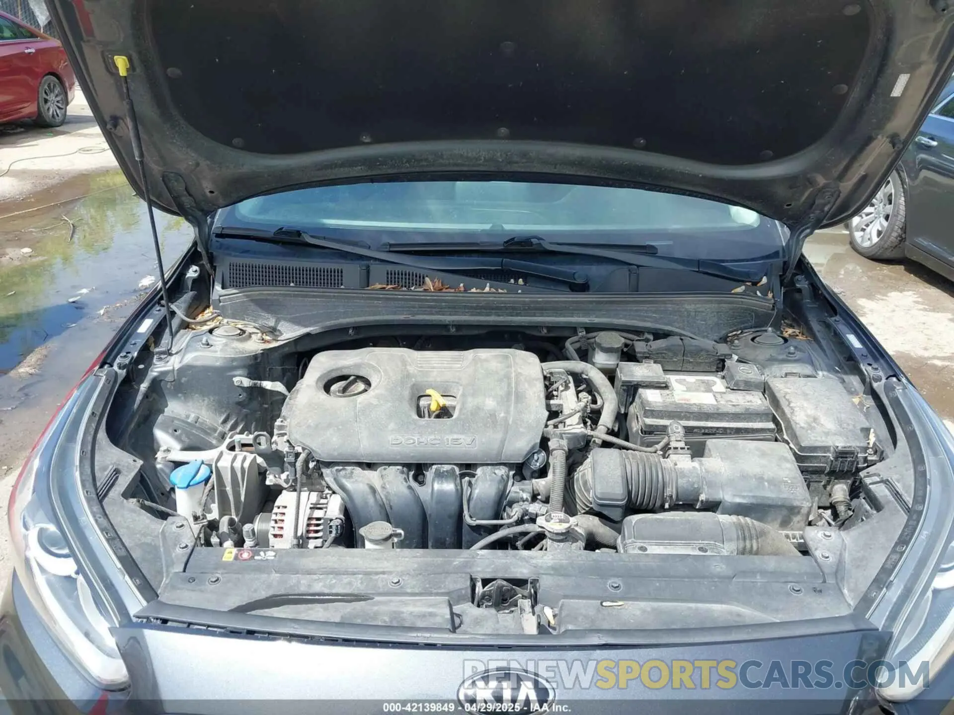 10 fotografías del automóvil dañado 3KPF24AD7LE144332 KIA FORTE 2020
