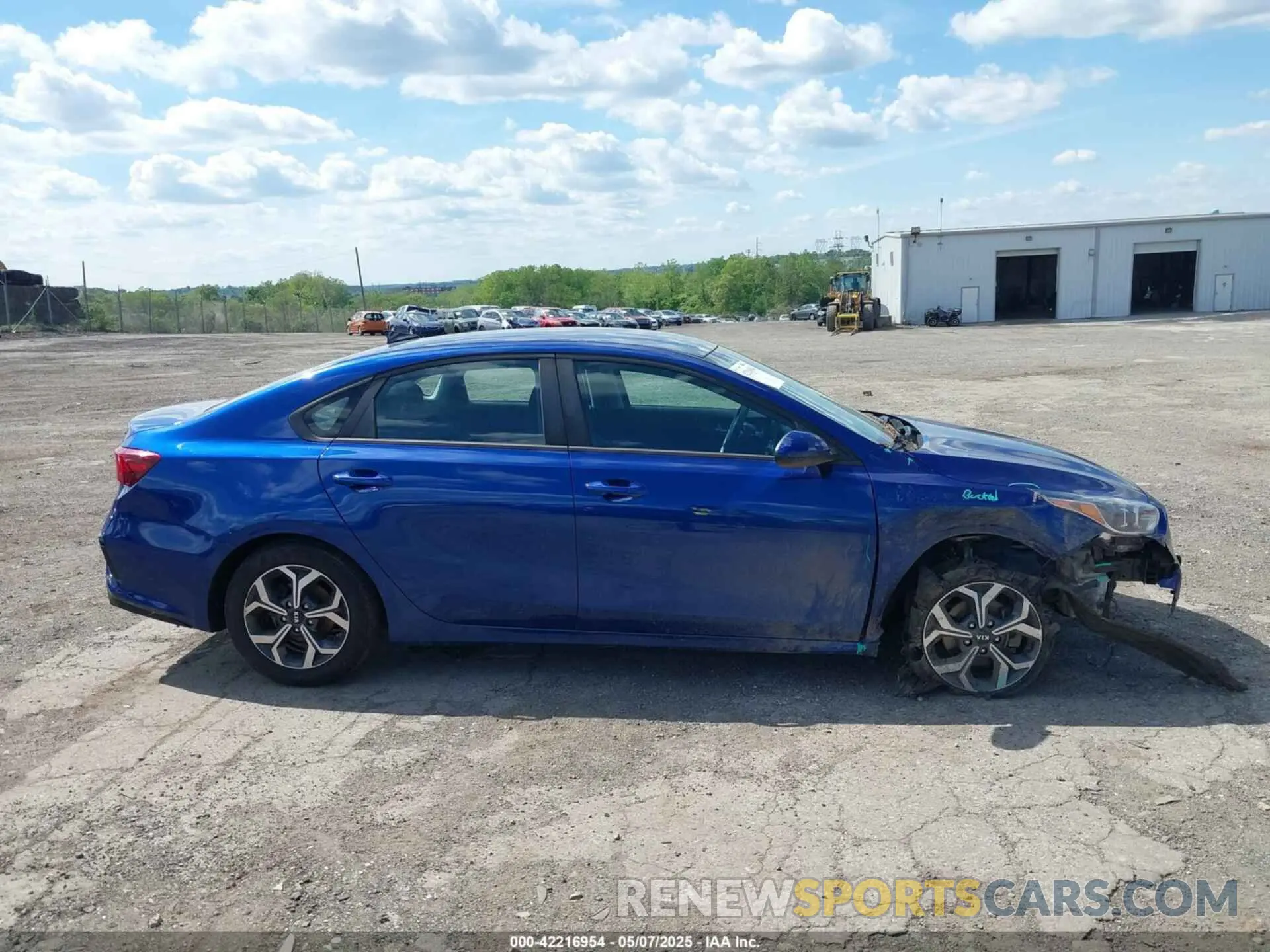 14 fotografías del automóvil dañado 3KPF24AD7LE187522 KIA FORTE 2020