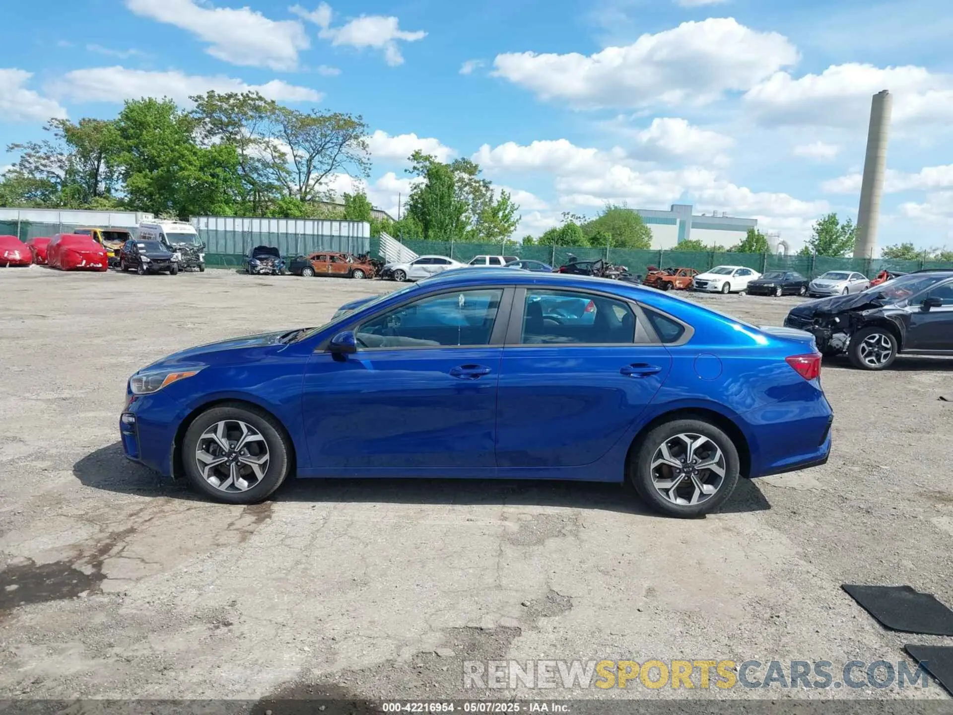 15 fotografías del automóvil dañado 3KPF24AD7LE187522 KIA FORTE 2020