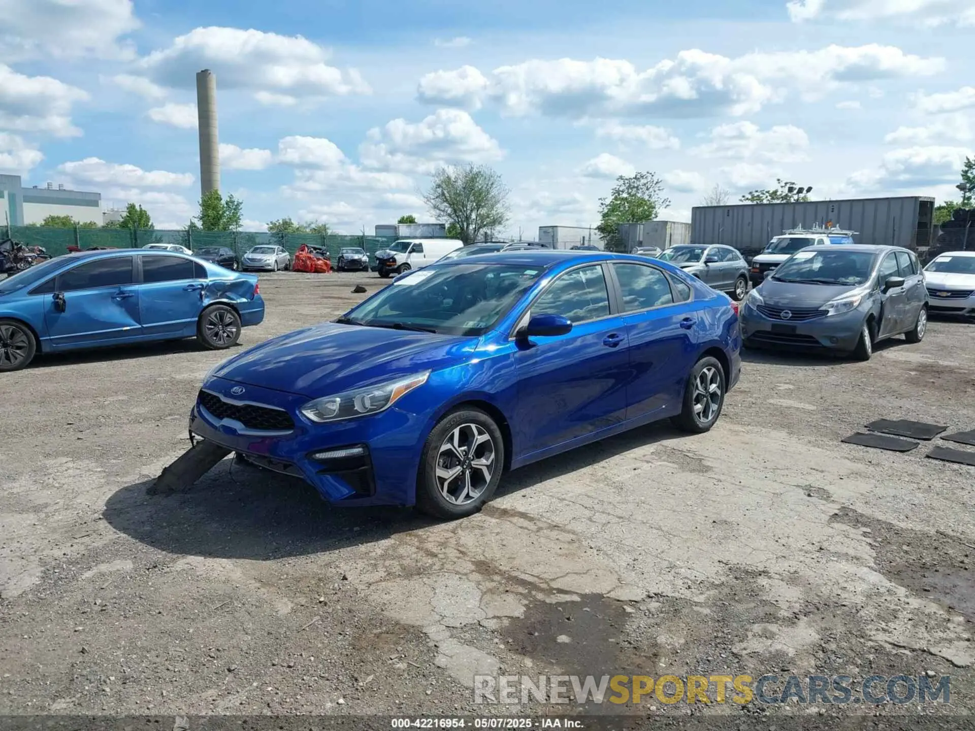 2 fotografías del automóvil dañado 3KPF24AD7LE187522 KIA FORTE 2020
