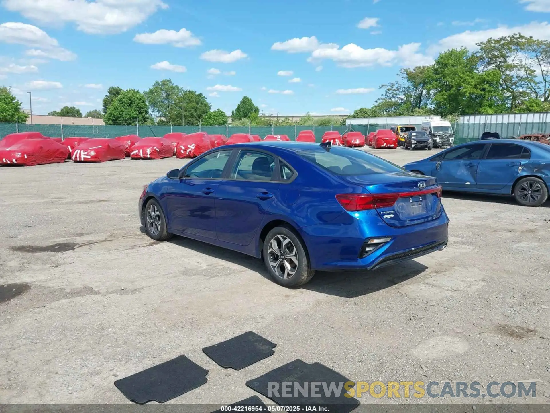 3 fotografías del automóvil dañado 3KPF24AD7LE187522 KIA FORTE 2020