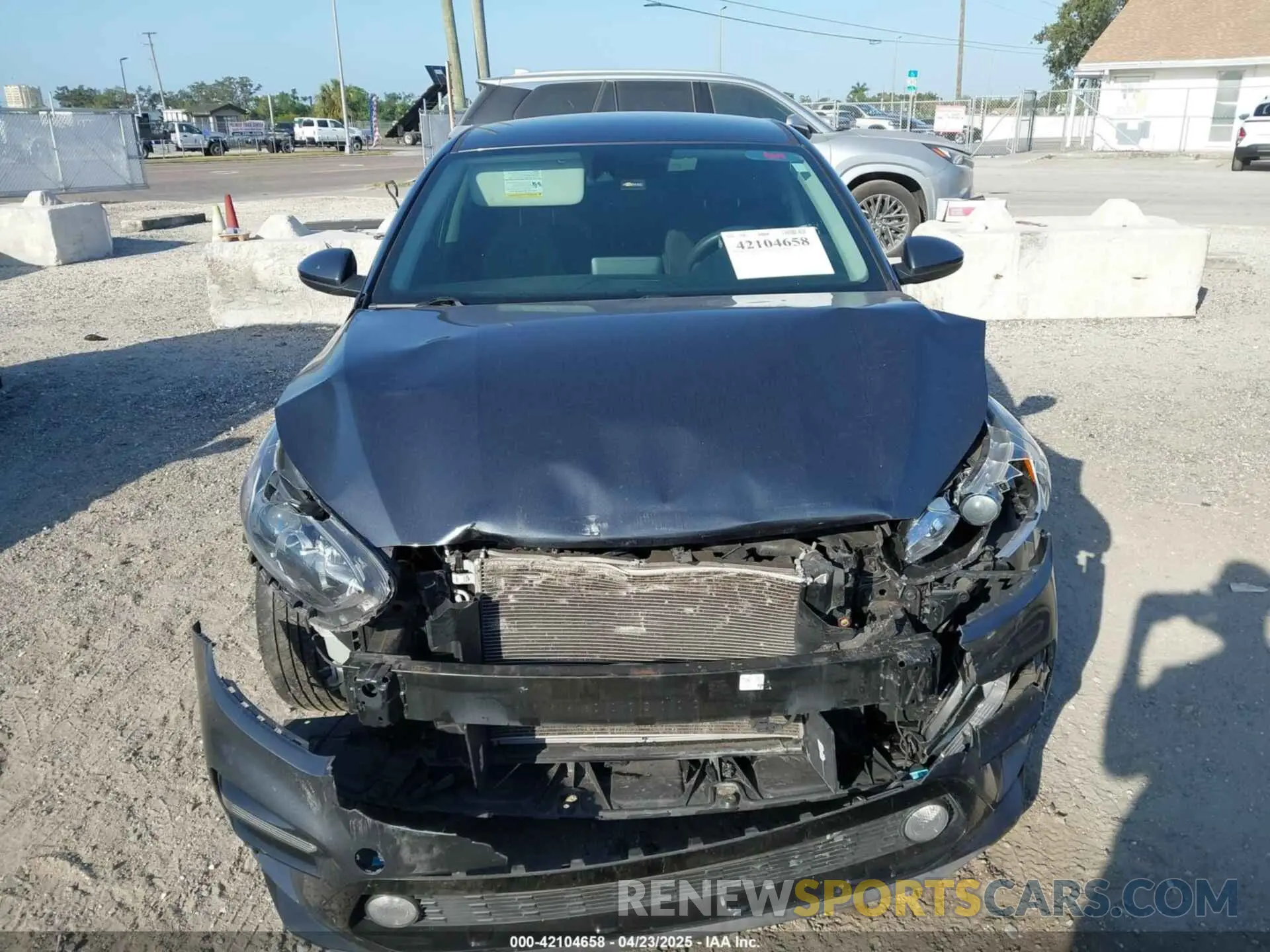 11 fotografías del automóvil dañado 3KPF24AD7LE228649 KIA FORTE 2020