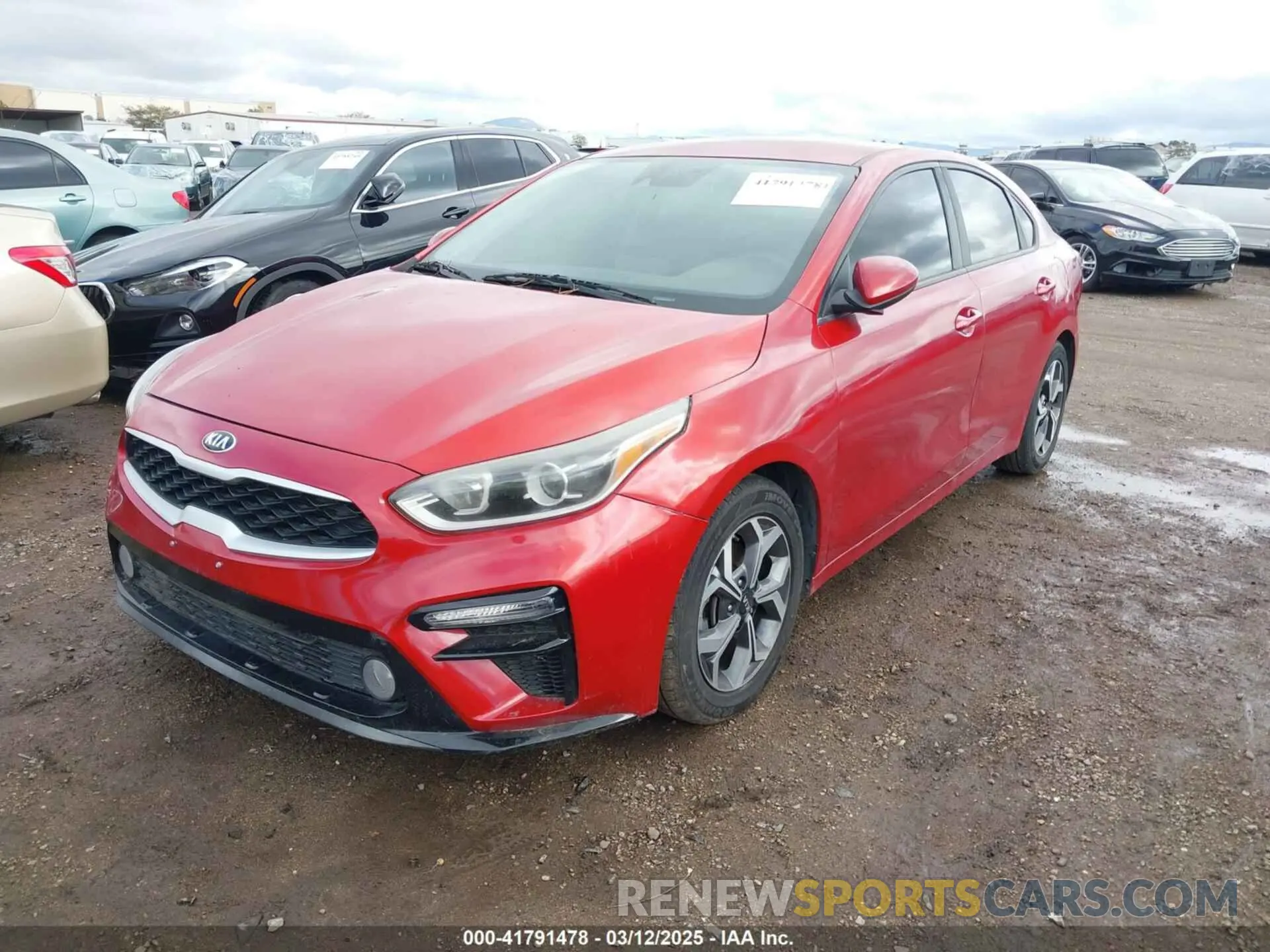 2 fotografías del automóvil dañado 3KPF24AD8LE150074 KIA FORTE 2020