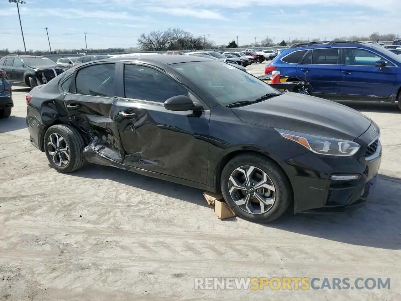 4 fotografías del automóvil dañado 3KPF24AD8LE154500 KIA FORTE 2020