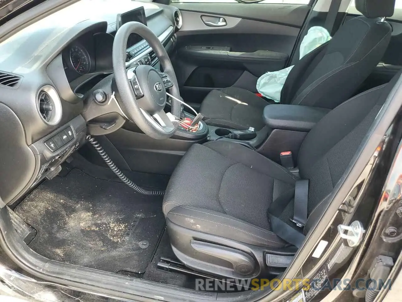 7 fotografías del automóvil dañado 3KPF24AD8LE154500 KIA FORTE 2020
