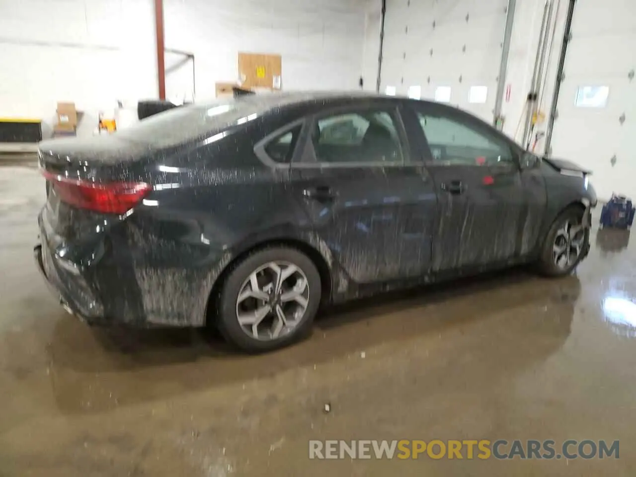 3 fotografías del automóvil dañado 3KPF24AD8LE160975 KIA FORTE 2020
