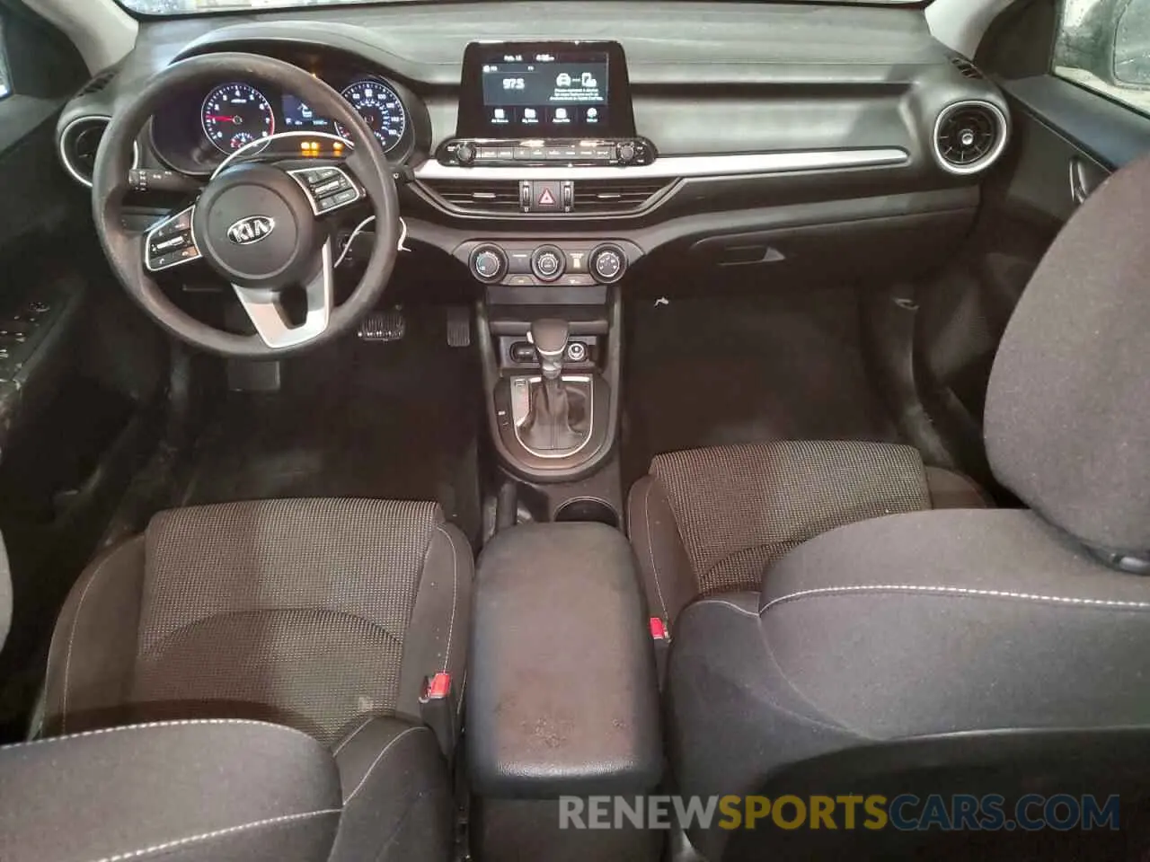 8 fotografías del automóvil dañado 3KPF24AD8LE160975 KIA FORTE 2020
