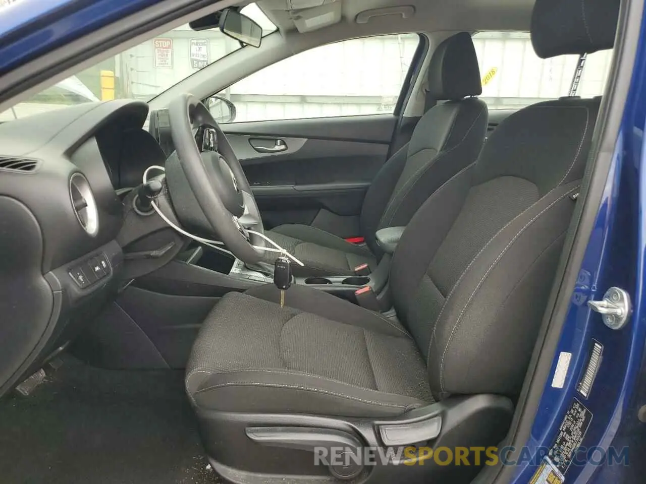 7 fotografías del automóvil dañado 3KPF24AD8LE163228 KIA FORTE 2020