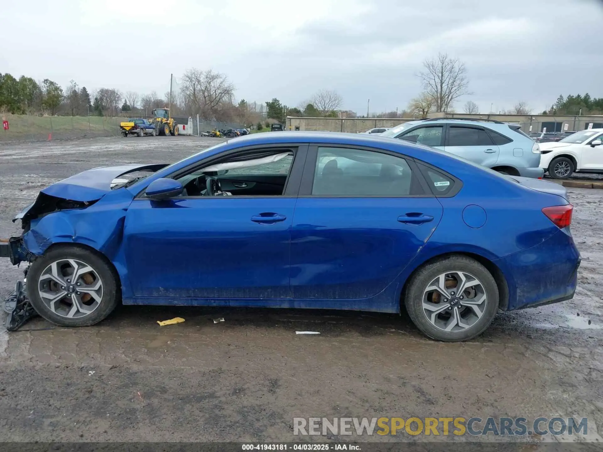 15 fotografías del automóvil dañado 3KPF24AD8LE173578 KIA FORTE 2020