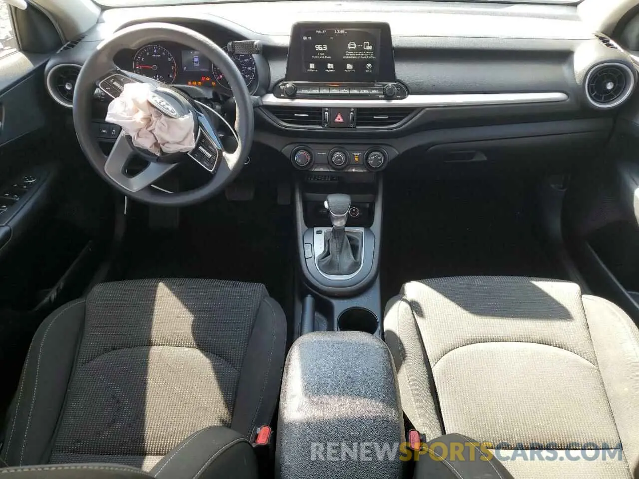8 fotografías del automóvil dañado 3KPF24AD8LE185388 KIA FORTE 2020