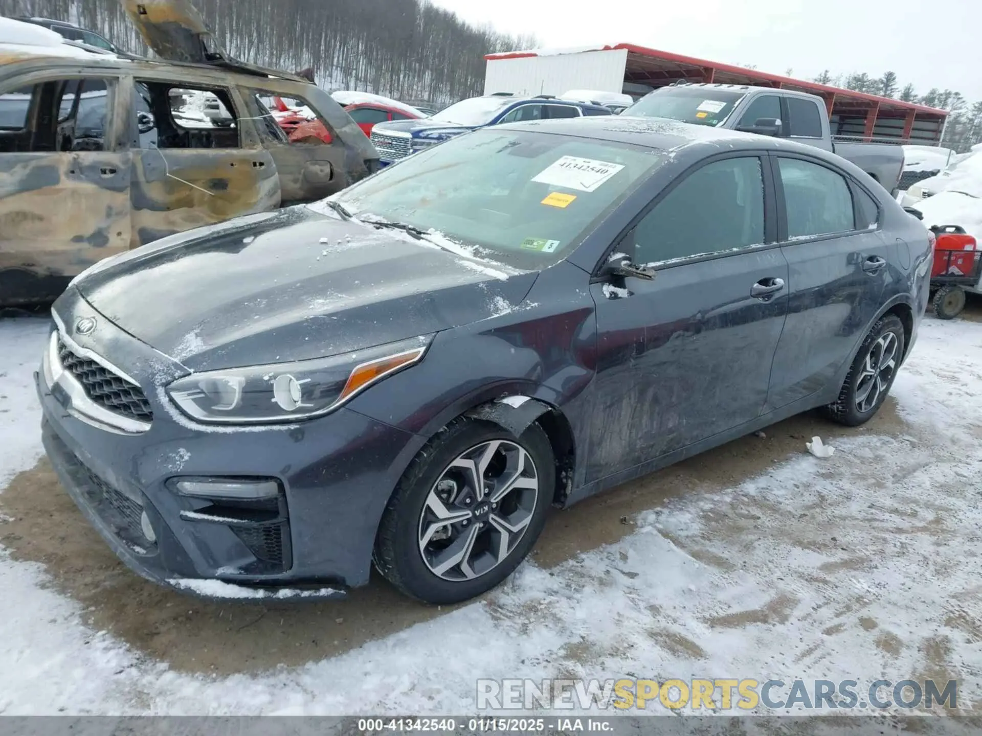 2 fotografías del automóvil dañado 3KPF24AD8LE213612 KIA FORTE 2020