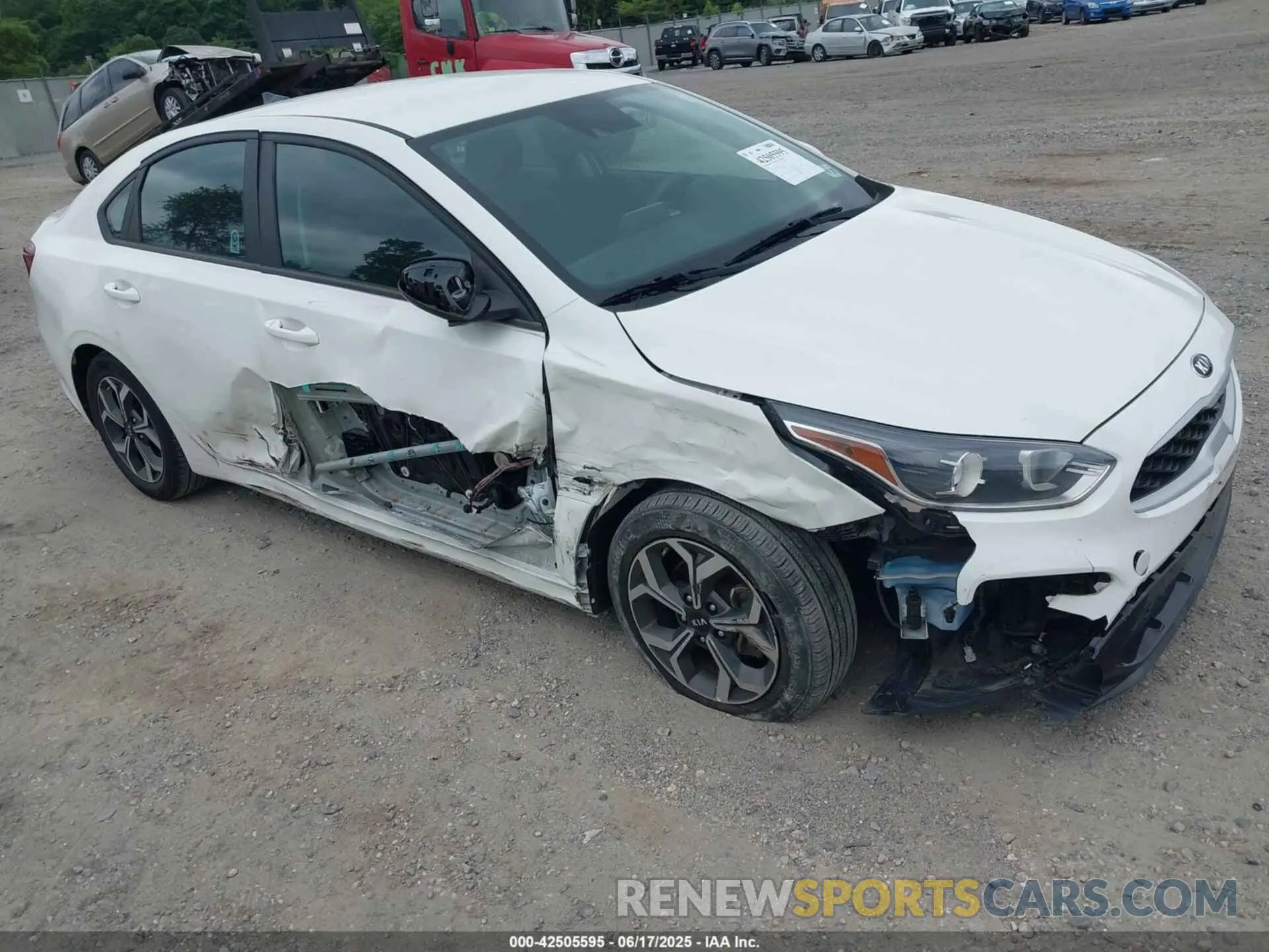 1 fotografías del automóvil dañado 3KPF24AD8LE220642 KIA FORTE 2020