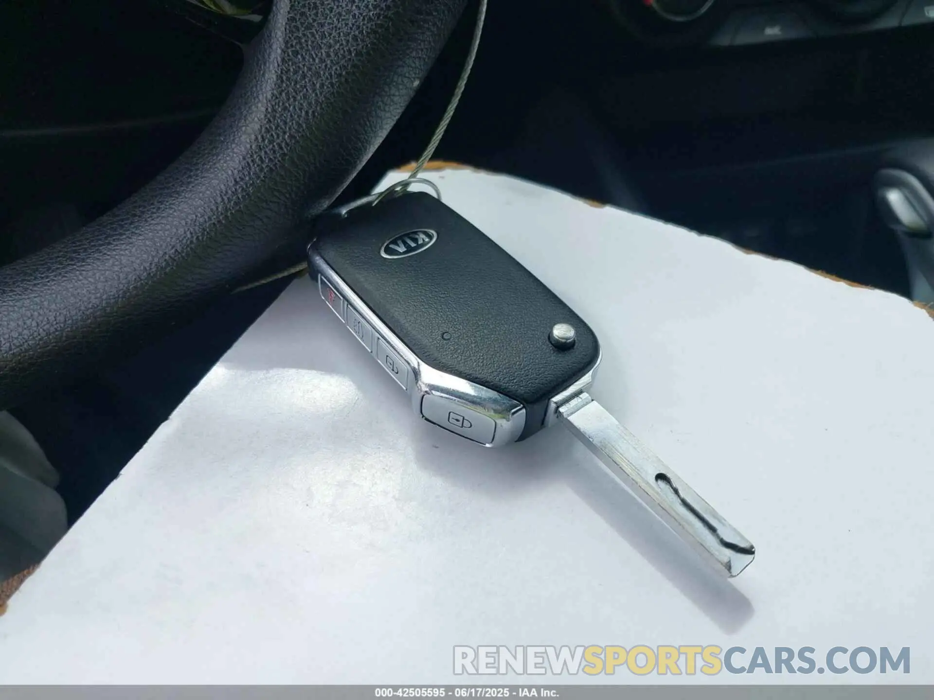 11 fotografías del automóvil dañado 3KPF24AD8LE220642 KIA FORTE 2020