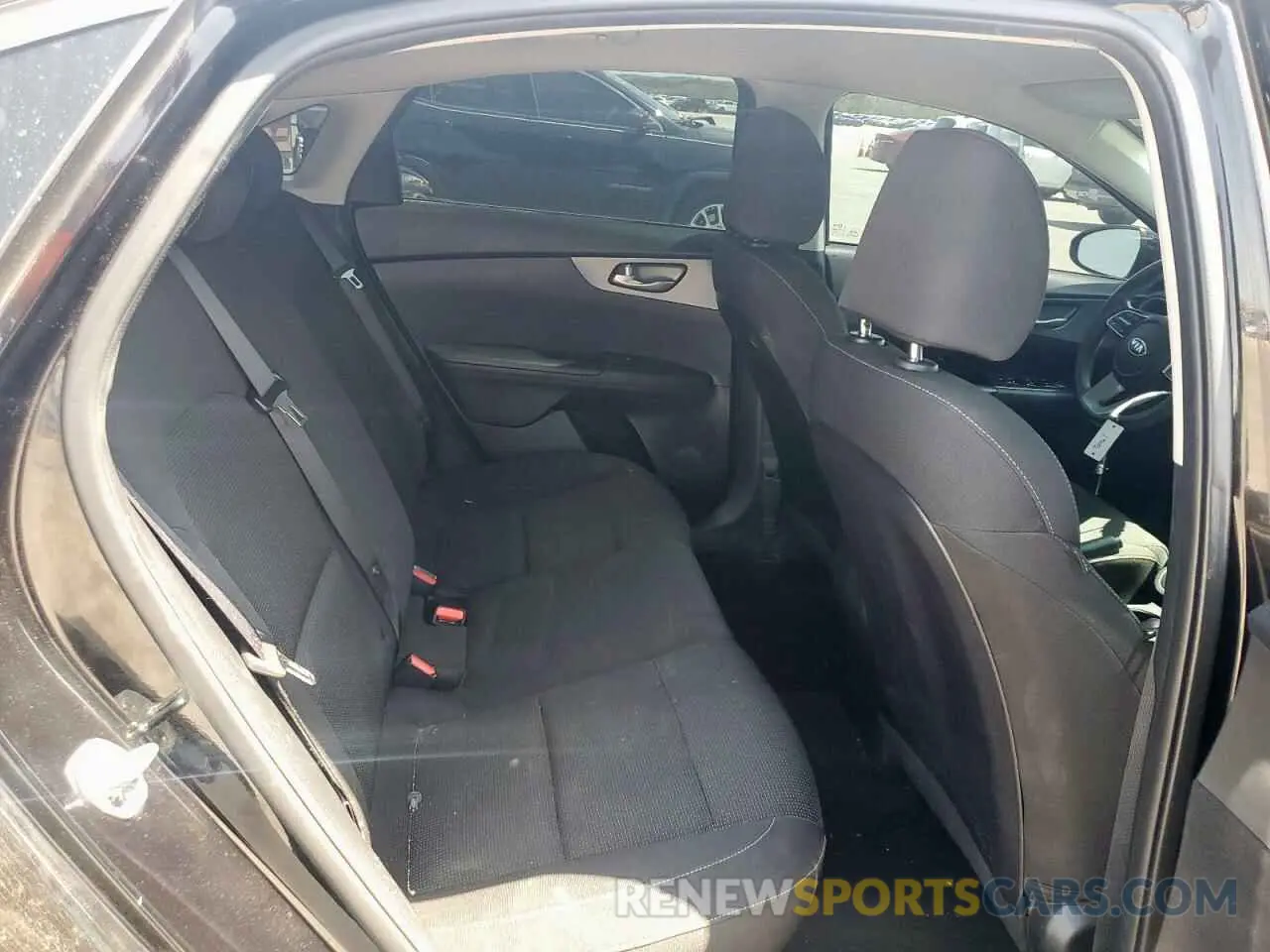 10 fotografías del automóvil dañado 3KPF24AD8LE249994 KIA FORTE 2020