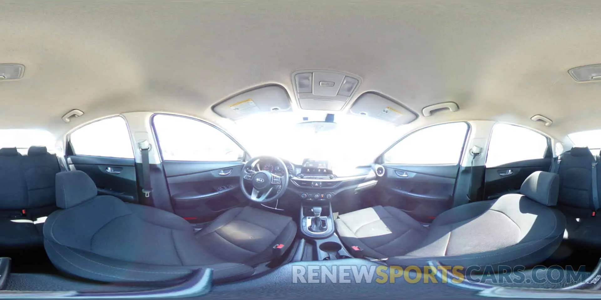 12 fotografías del automóvil dañado 3KPF24AD9LE160080 KIA FORTE 2020
