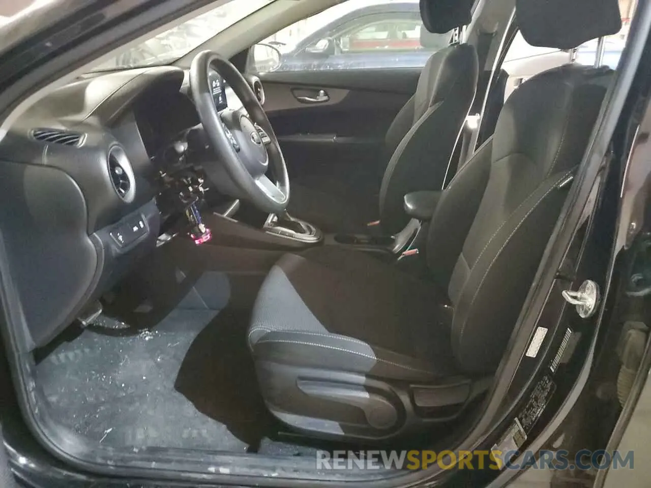 7 fotografías del automóvil dañado 3KPF24AD9LE174111 KIA FORTE 2020