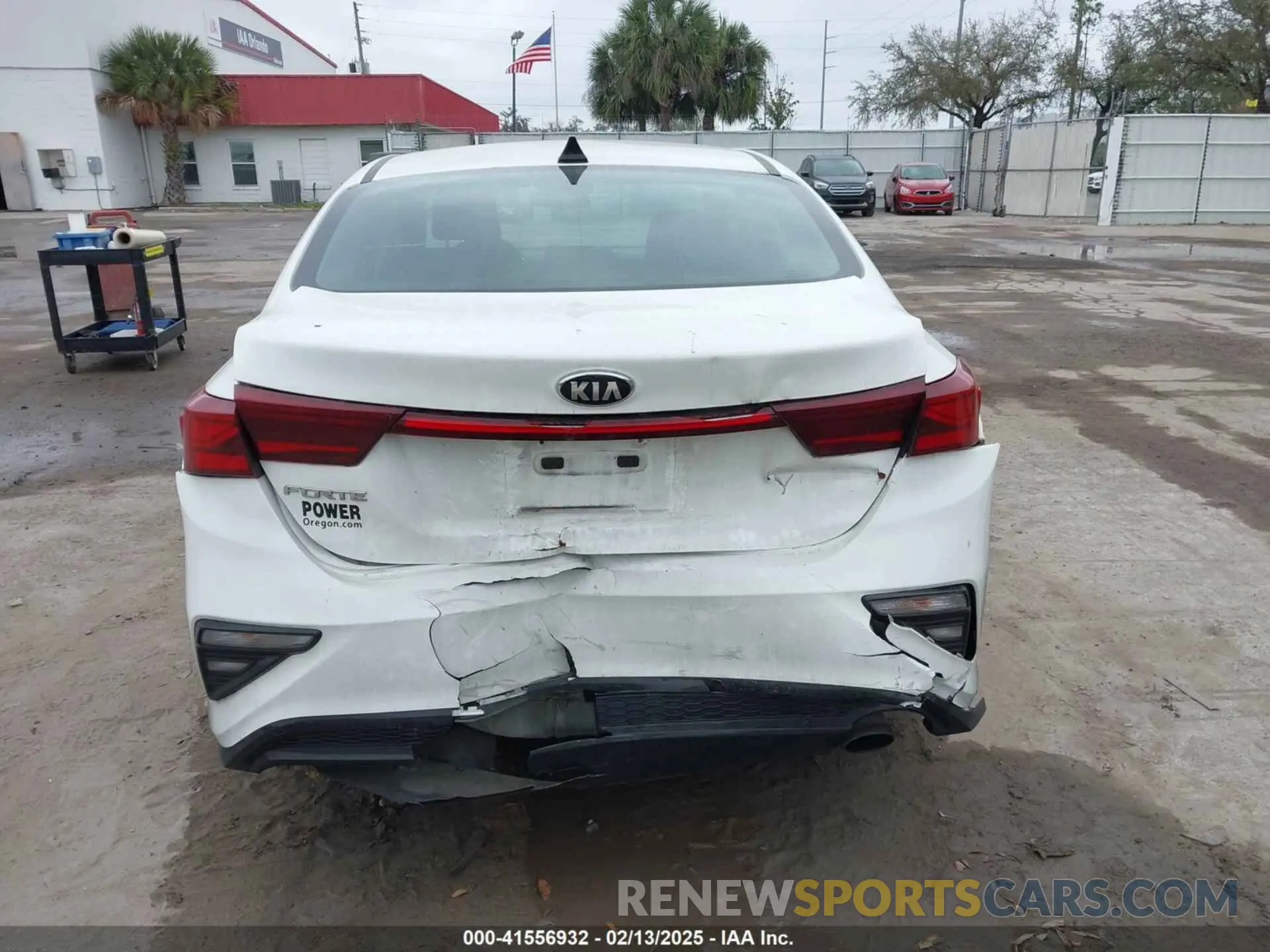 16 fotografías del automóvil dañado 3KPF24AD9LE182905 KIA FORTE 2020