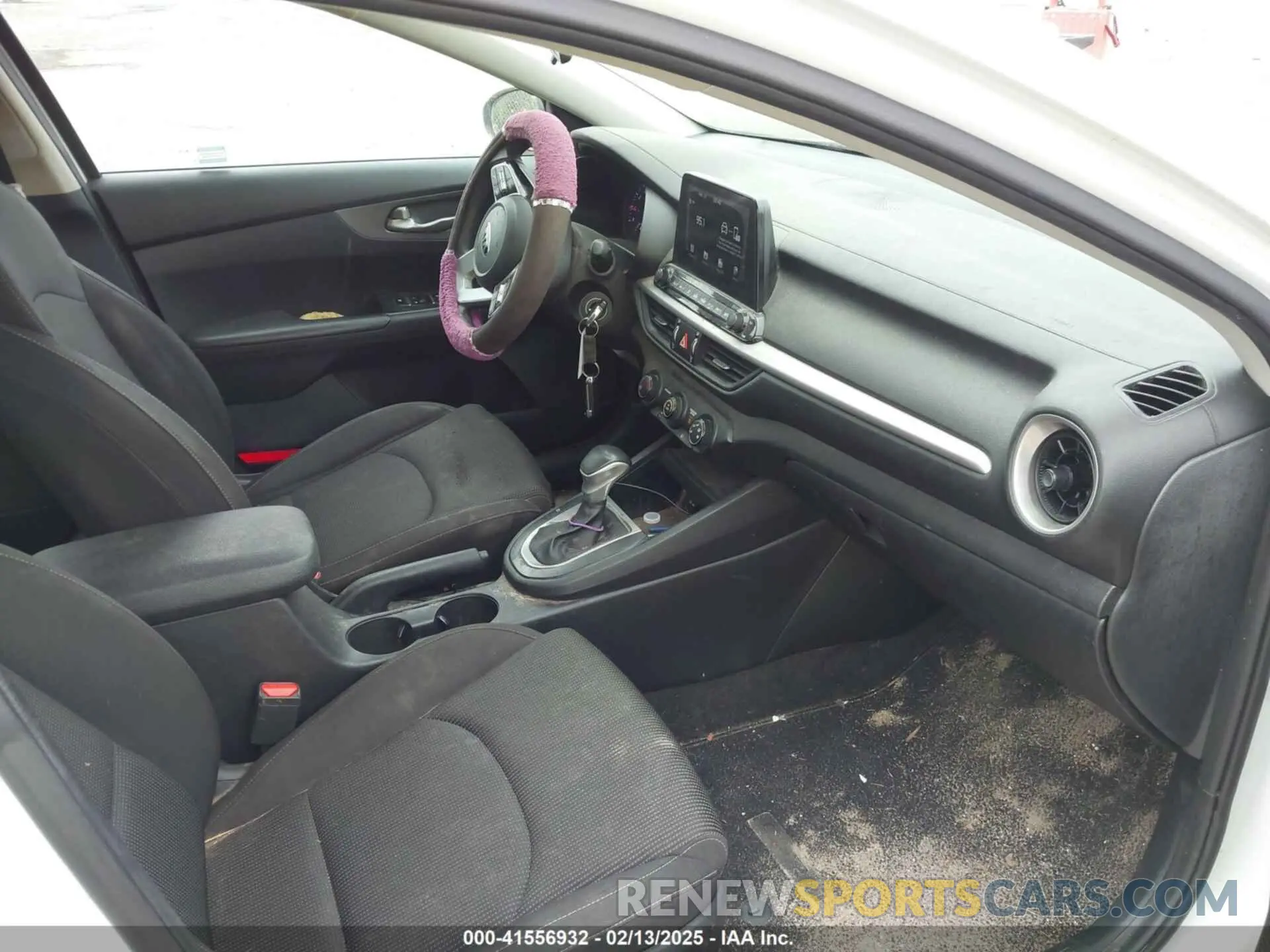 5 fotografías del automóvil dañado 3KPF24AD9LE182905 KIA FORTE 2020