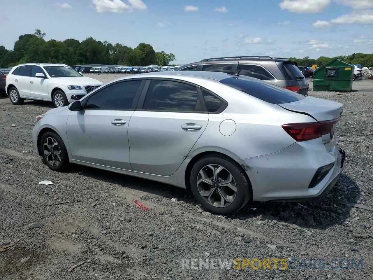 2 fotografías del automóvil dañado 3KPF24AD9LE202702 KIA FORTE 2020