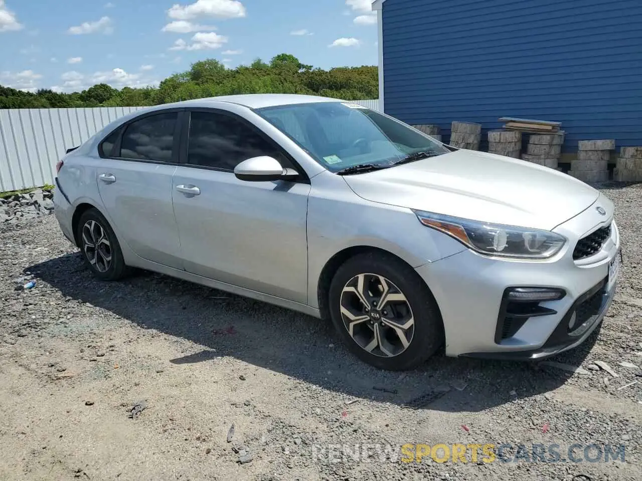 4 fotografías del automóvil dañado 3KPF24AD9LE202702 KIA FORTE 2020