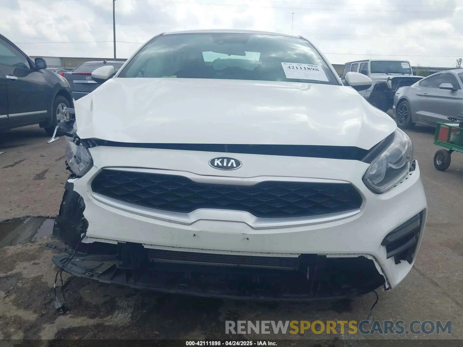 11 fotografías del automóvil dañado 3KPF24AD9LE224067 KIA FORTE 2020