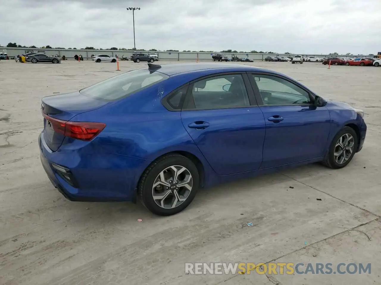 3 fotografías del automóvil dañado 3KPF24AD9LE248711 KIA FORTE 2020