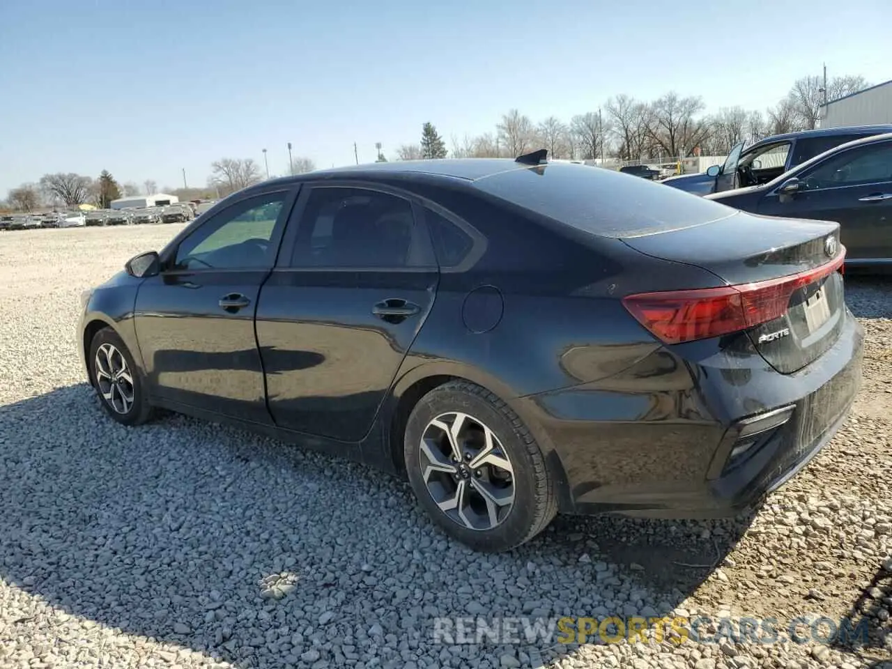 2 fotografías del automóvil dañado 3KPF24ADXLE170911 KIA FORTE 2020