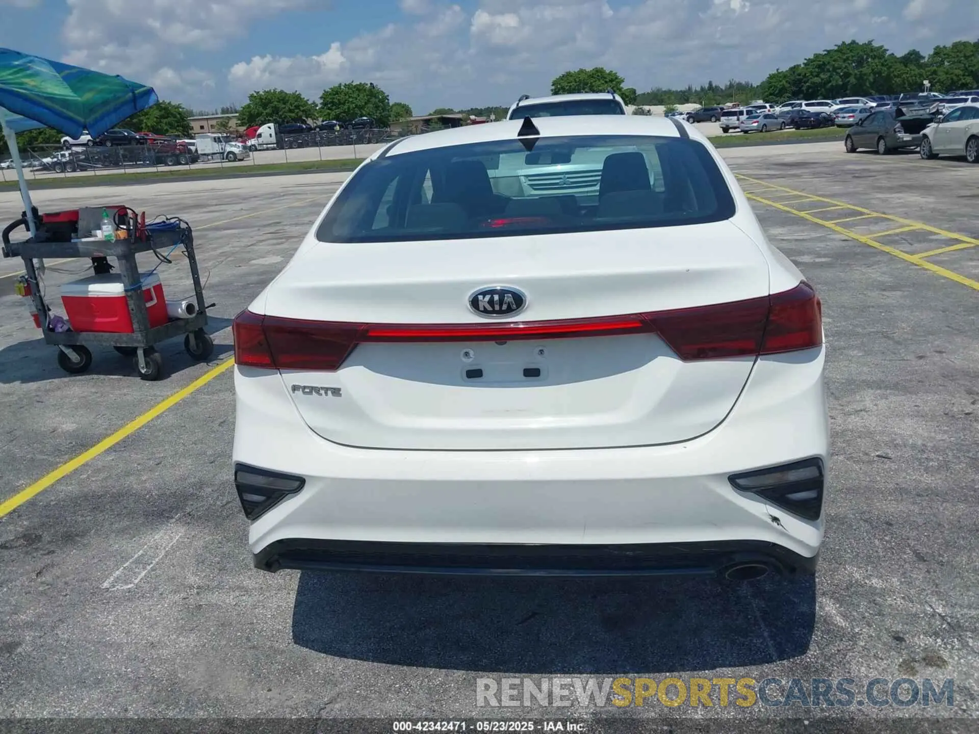 16 fotografías del automóvil dañado 3KPF24ADXLE199230 KIA FORTE 2020