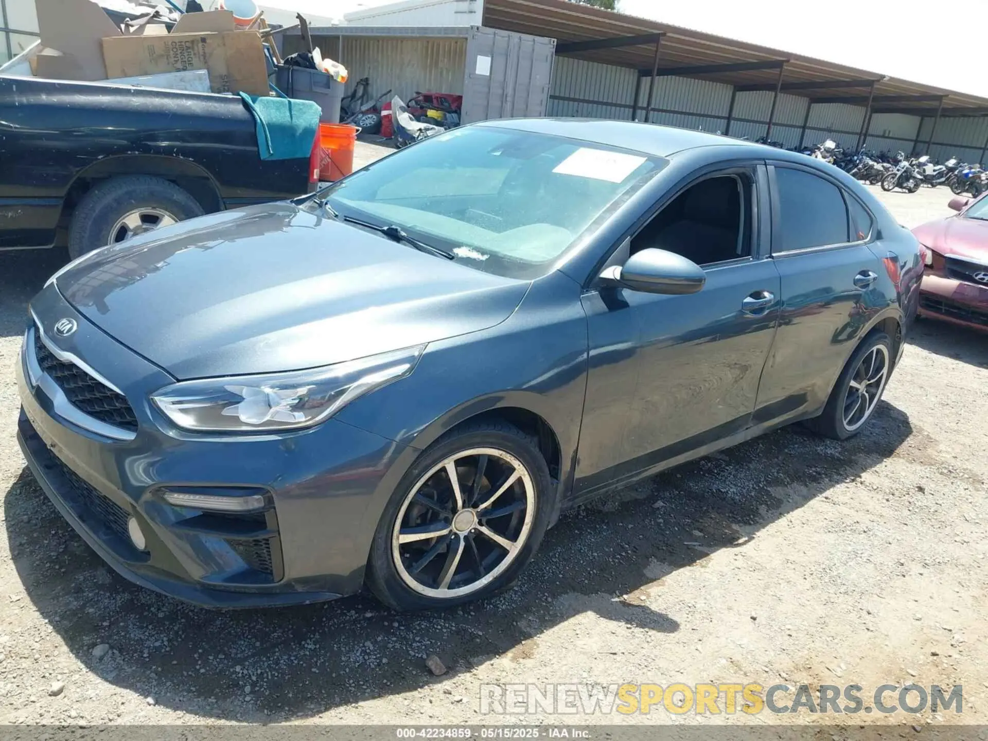 2 fotografías del automóvil dañado 3KPF24ADXLE202725 KIA FORTE 2020