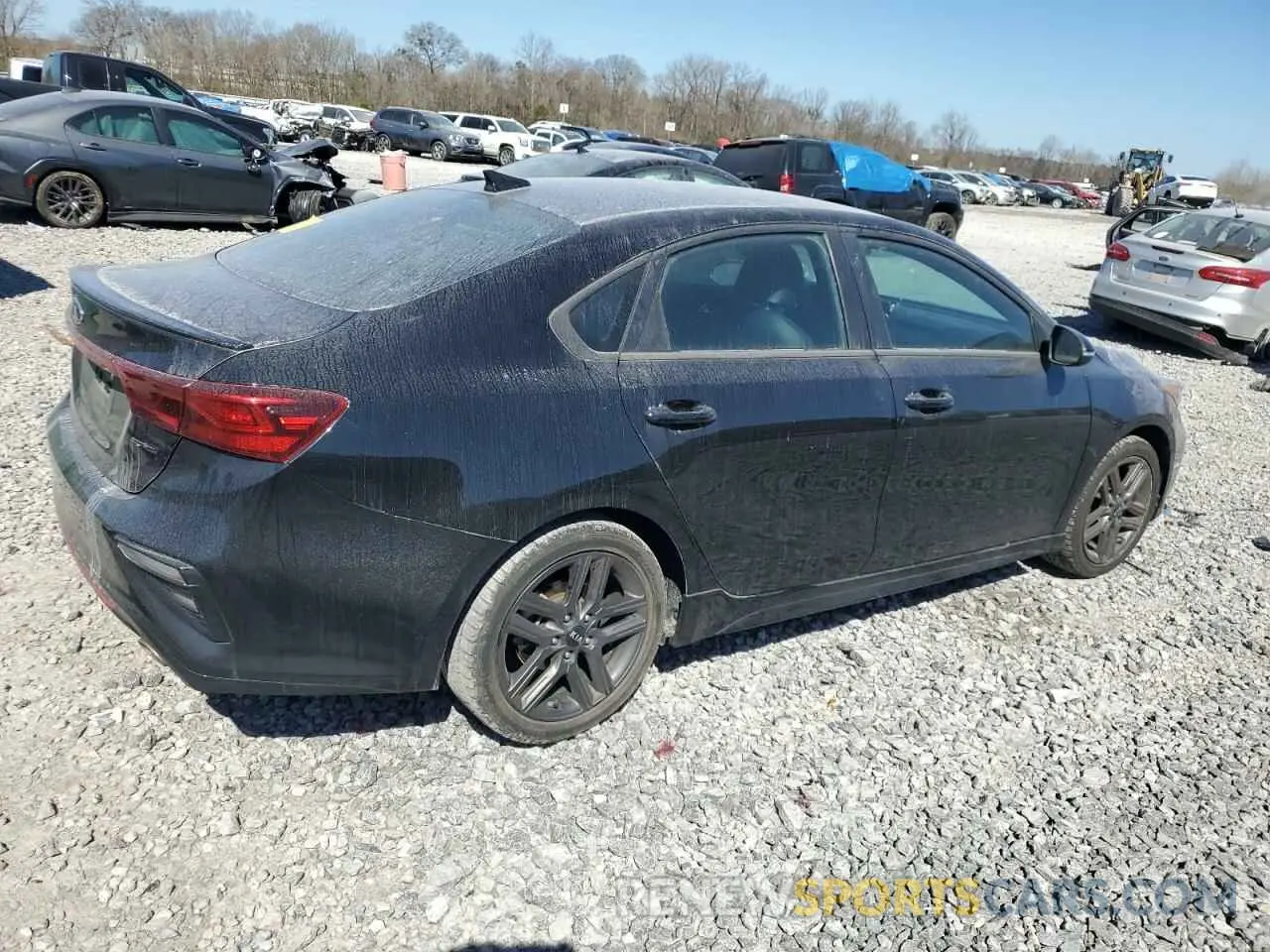 3 fotografías del automóvil dañado 3KPF34AD0LE221572 KIA FORTE 2020