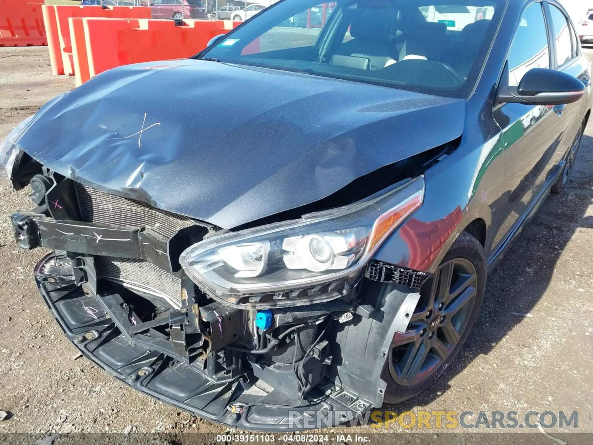 18 fotografías del automóvil dañado 3KPF34AD0LE256192 KIA FORTE 2020