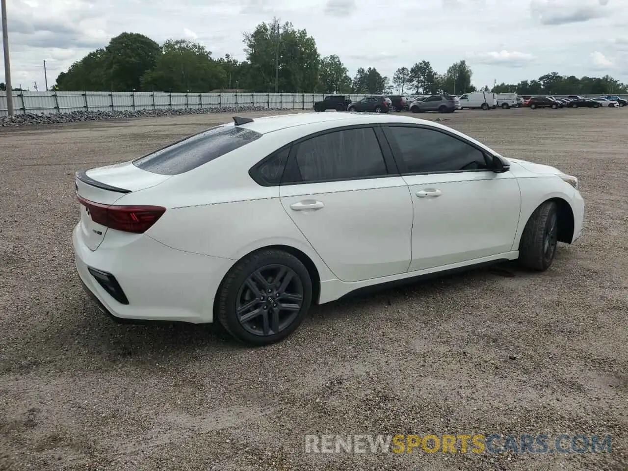 3 fotografías del automóvil dañado 3KPF34AD1LE227414 KIA FORTE 2020