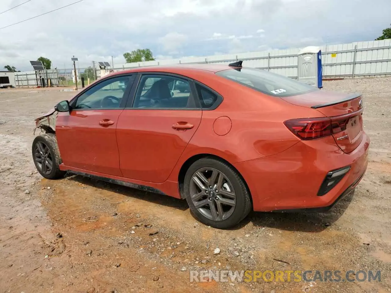 2 fotografías del automóvil dañado 3KPF34AD1LE258016 KIA FORTE 2020
