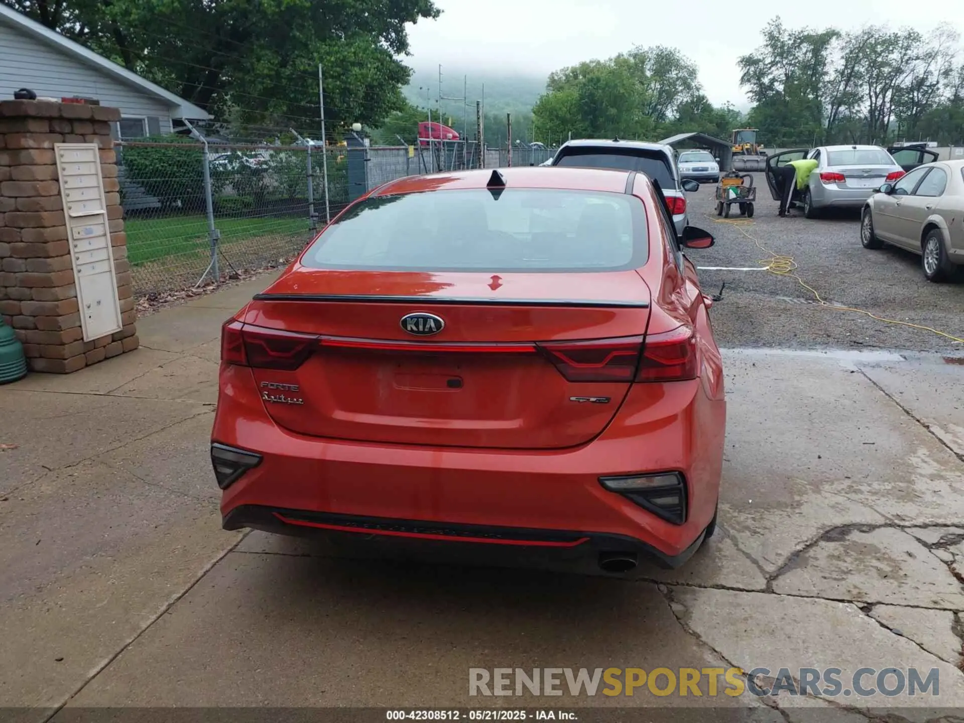 17 fotografías del automóvil dañado 3KPF34AD3LE260009 KIA FORTE 2020