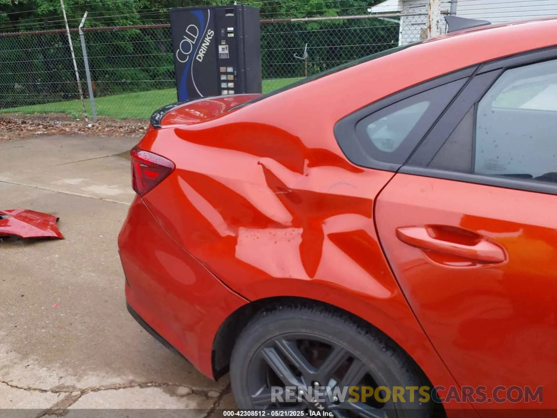 18 fotografías del automóvil dañado 3KPF34AD3LE260009 KIA FORTE 2020
