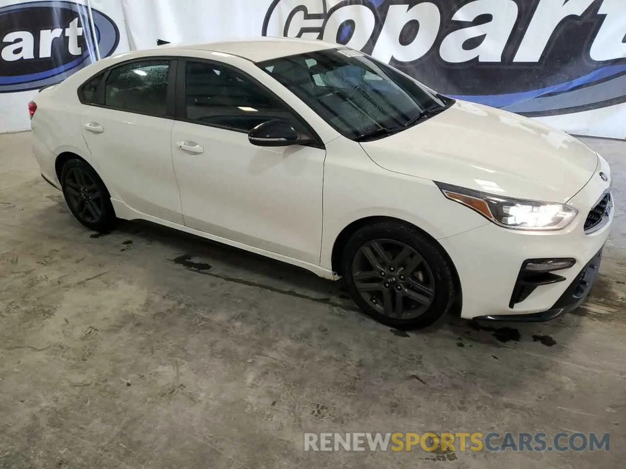 4 fotografías del automóvil dañado 3KPF34AD5LE222152 KIA FORTE 2020
