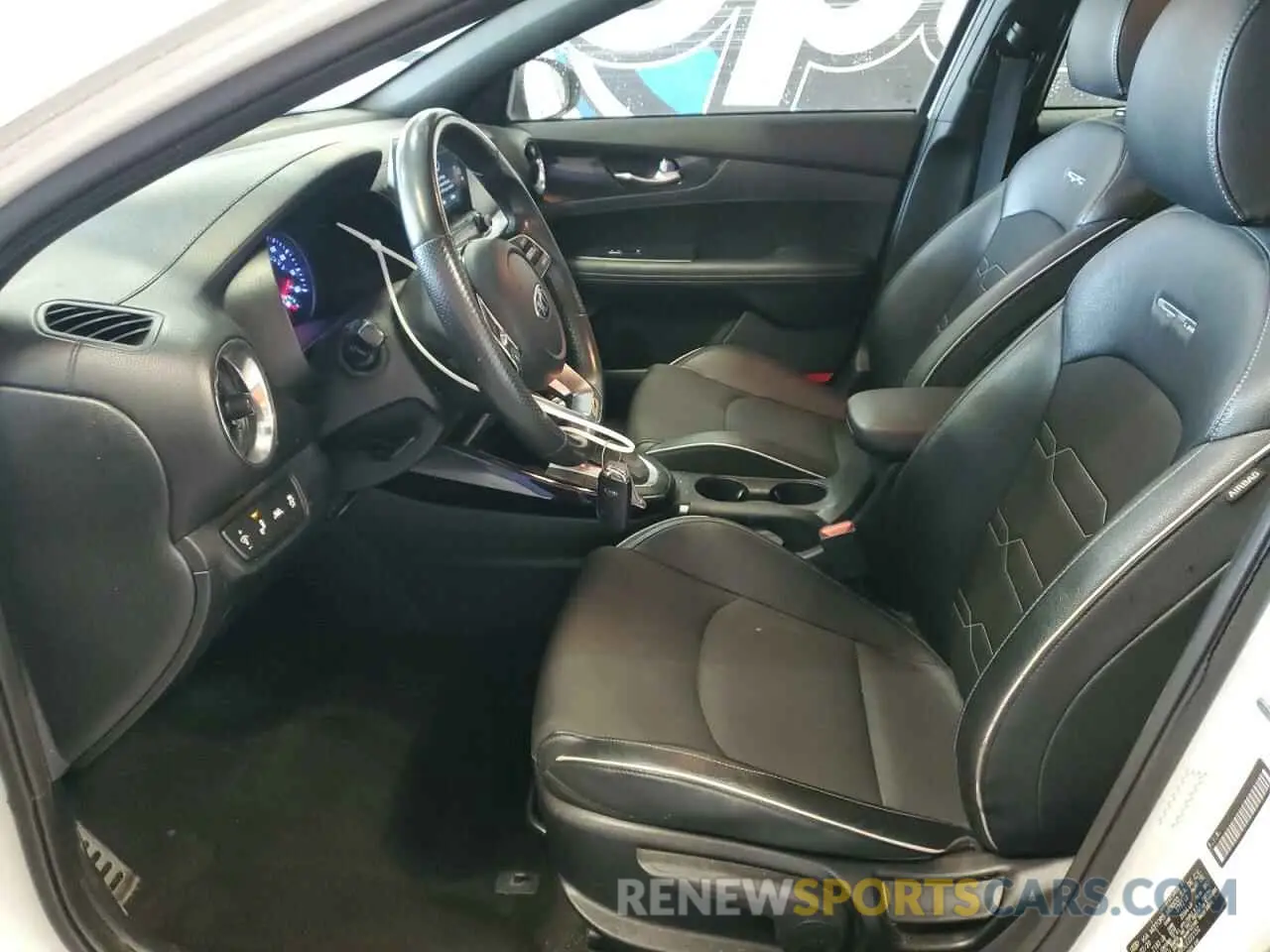 7 fotografías del automóvil dañado 3KPF34AD5LE222152 KIA FORTE 2020