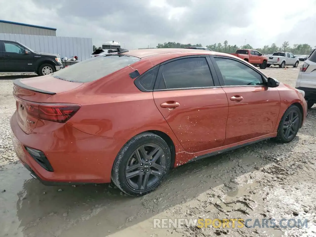 3 fotografías del automóvil dañado 3KPF34AD5LE239615 KIA FORTE 2020