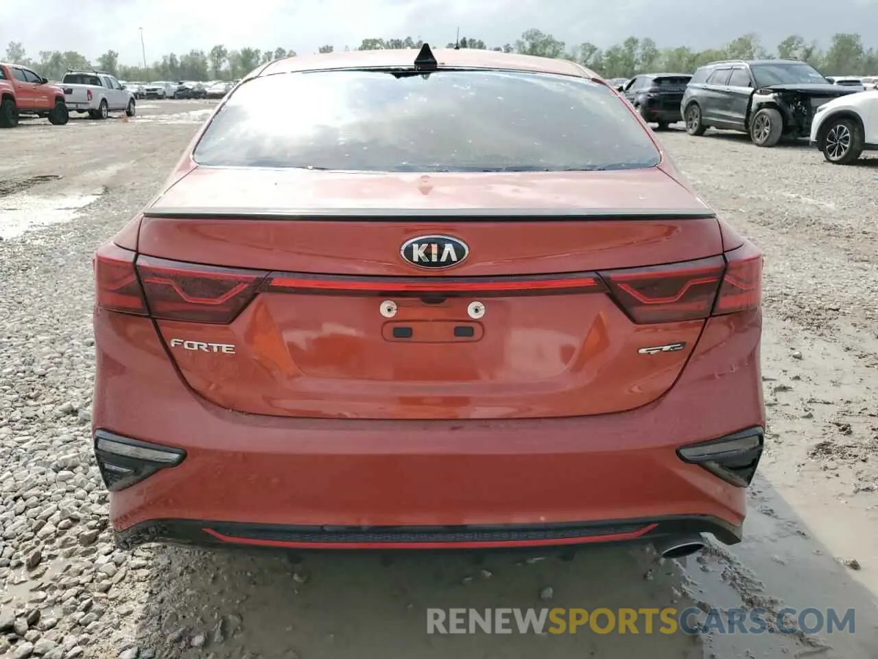 6 fotografías del automóvil dañado 3KPF34AD5LE239615 KIA FORTE 2020