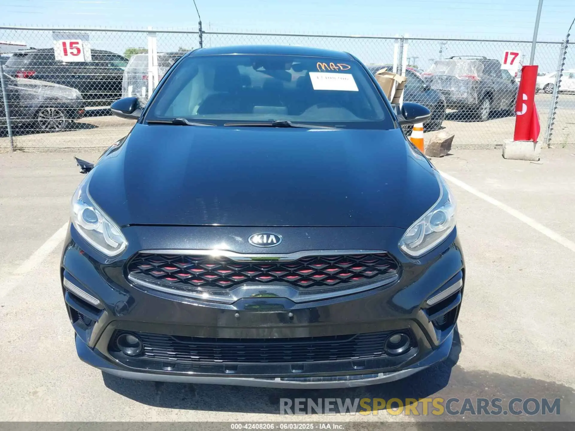12 fotografías del automóvil dañado 3KPF34AD6LE180638 KIA FORTE 2020