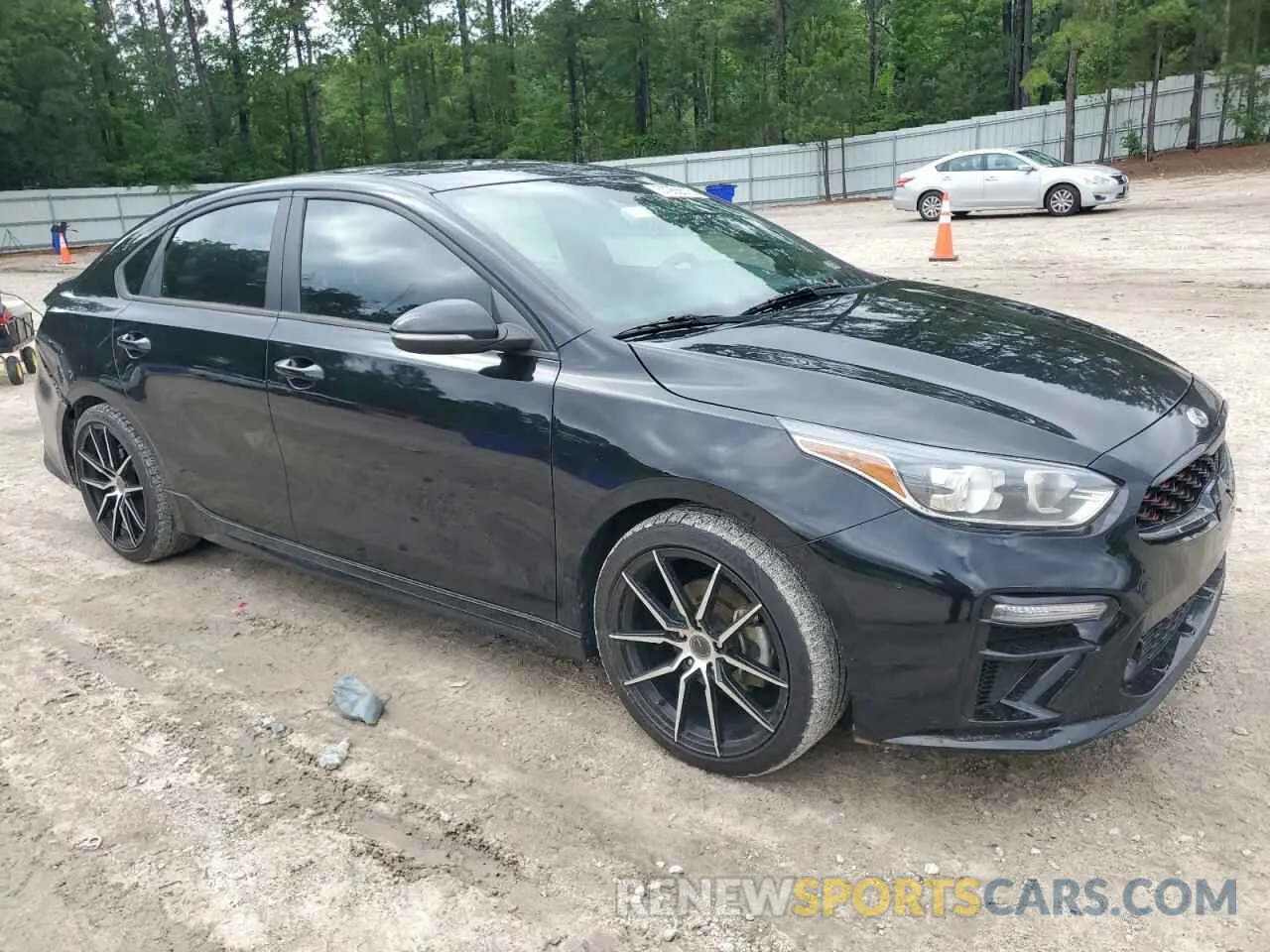 4 fotografías del automóvil dañado 3KPF34AD6LE250297 KIA FORTE 2020