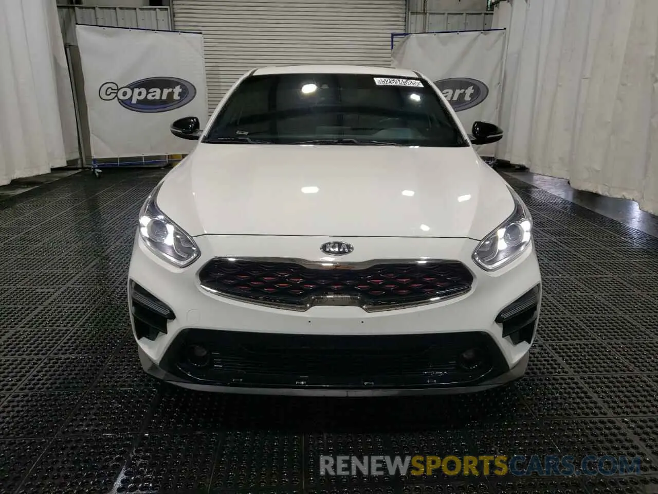 5 fotografías del automóvil dañado 3KPF34AD7LE176517 KIA FORTE 2020
