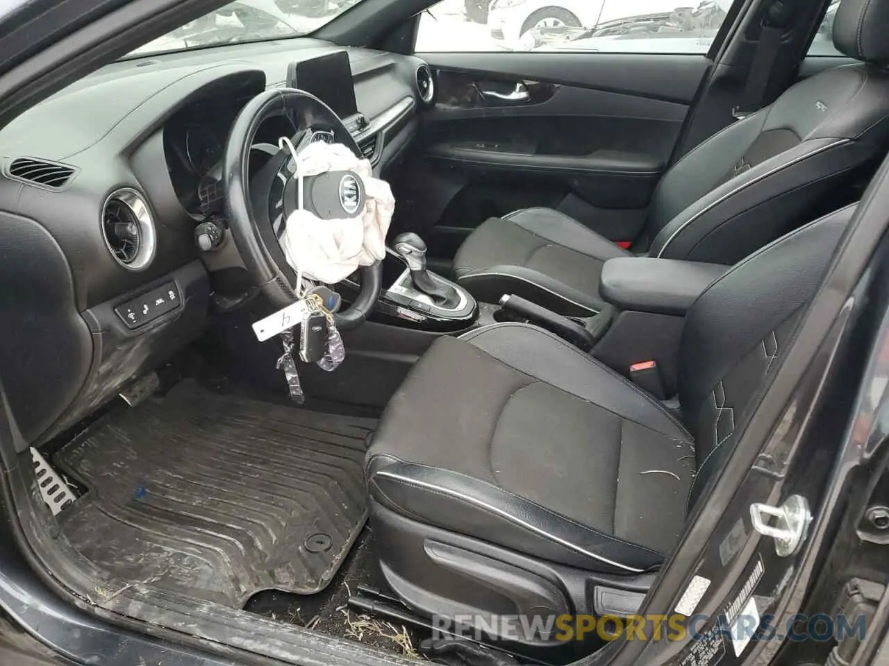 7 fotografías del automóvil dañado 3KPF34AD7LE230012 KIA FORTE 2020