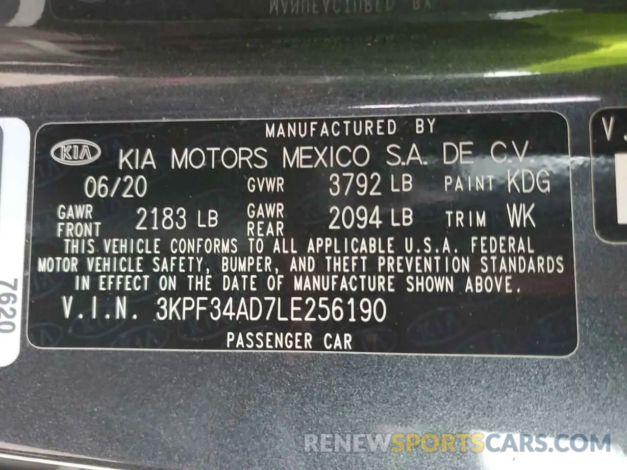 15 fotografías del automóvil dañado 3KPF34AD7LE256190 KIA FORTE 2020