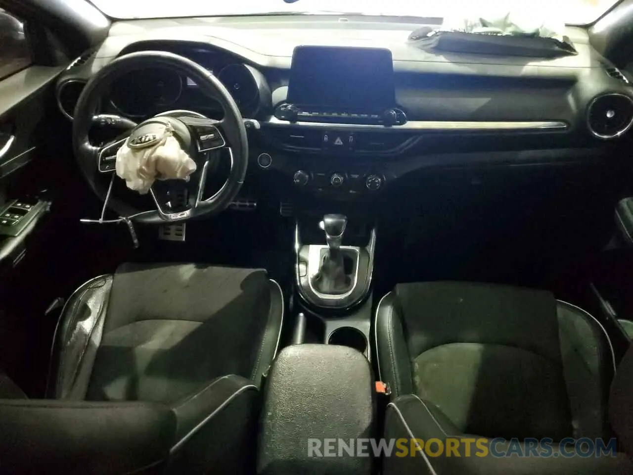 8 fotografías del automóvil dañado 3KPF34AD8LE162402 KIA FORTE 2020