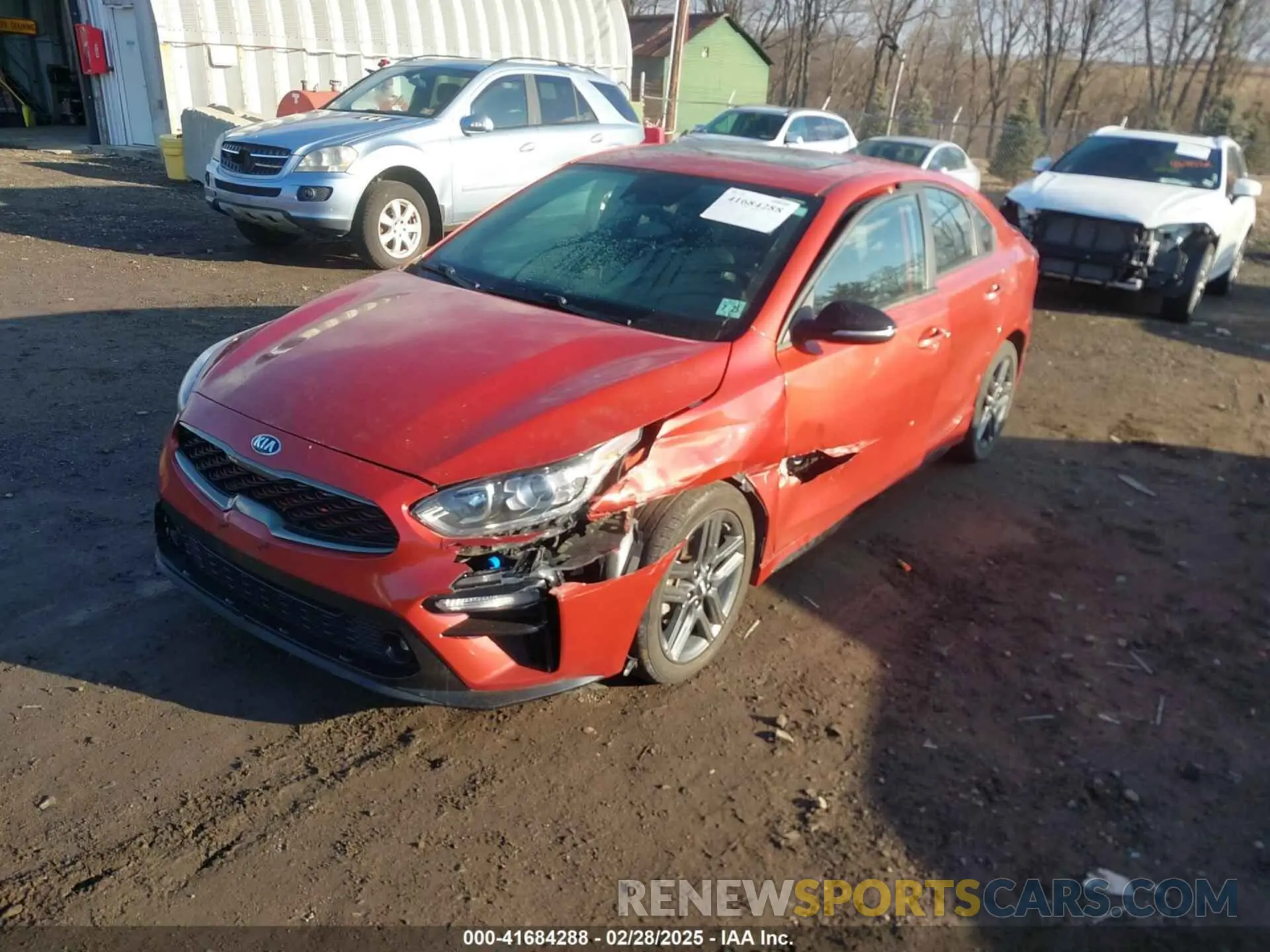 2 fotografías del automóvil dañado 3KPF34AD8LE250320 KIA FORTE 2020