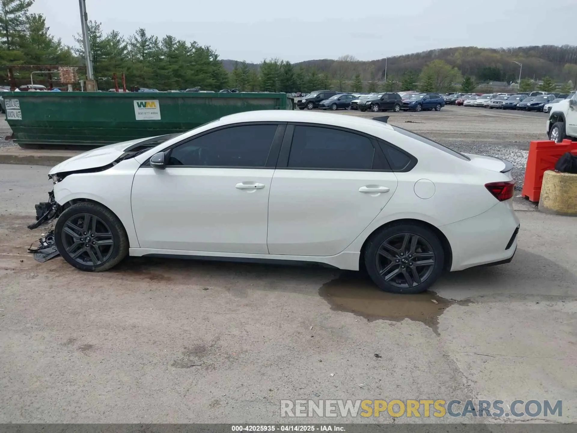15 fotografías del automóvil dañado 3KPF34ADXLE146055 KIA FORTE 2020